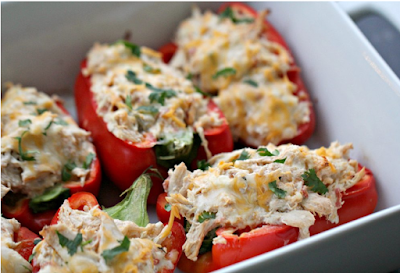 LOW-CARB CREAMY CHICKEN STUFFED PEPPERS #macrofriendly #lowcarbmeals