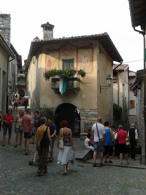 Notte di San Lorenzo calici di stelle stelle cadenti