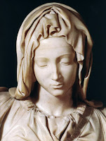 Basílica de  Pedro detalhe de  "Pietá"na Cidade do Vaticano em Roma Itália