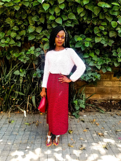 How To Style A Maxi Skirt With An Oversize Sweater