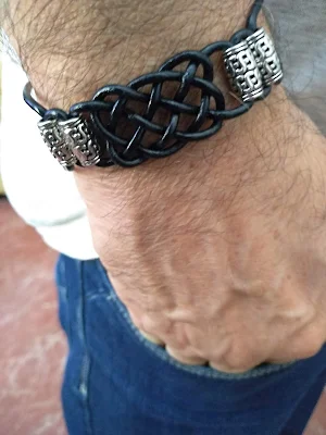 pulsera de cuero para hombre