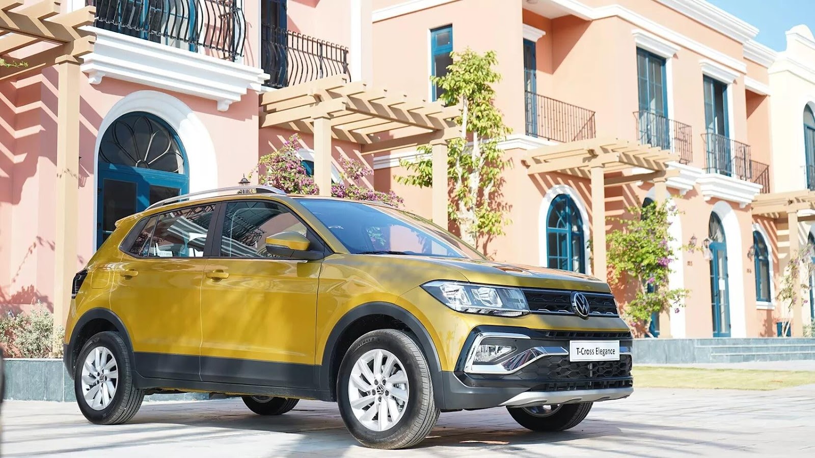 SUV cỡ B đắt nhất thị trường Việt bất ngờ ưu đãi lớn, khách mua tiết kiệm 132 triệu đồng vẫn đắt ngang Honda CR-V <a href=