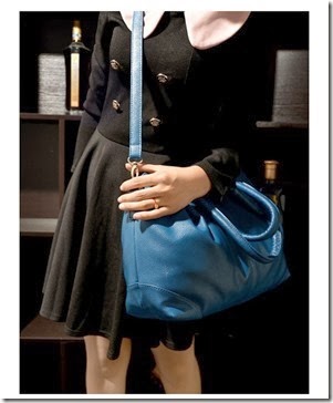 1444 BLACK,BLUE(186.000)-Material PU Leather Bottom Width 44 Cm Height 25 Cm Thickness 11 Cm Adjustable Long Strap Weight 0.9 (4)