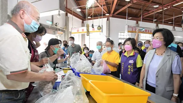 ▲彰化縣長王惠美歡迎大家多來逛逛傳統市場，感受濃厚的人情味。（圖／記者林明佑翻攝）