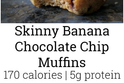 30 minute Skinny Banana Chocolate Chip Muffins