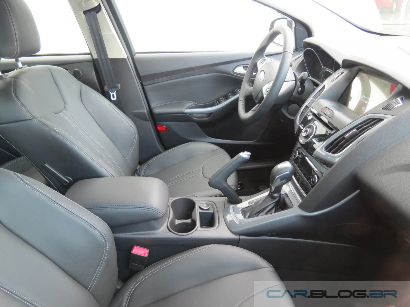 Ford Focus Sedan 2015 Titanium Automático - interior