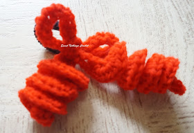 free crochet spiral hair bow tie pattern