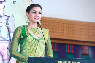 Andrea Jeremiah Latest Saree Photos