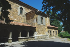Siero, Tiñana, iglesia parroquial