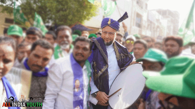 Asaduddin Owaisi Using Drums during election campaign