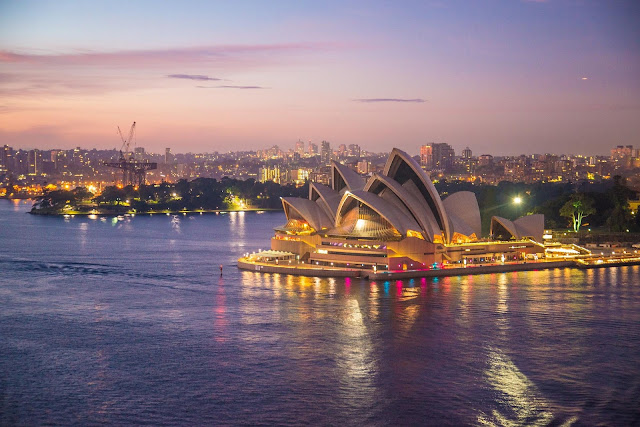 Image of Sydney Opera House by Patty Jansen from Pixabay
