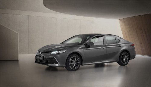 toyota-camry-hybrid-2020-frontal-3-4