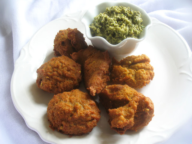 chana dal fritters amongst spices