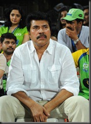 KERALA STRIKERS VS MUMBAI HEROES MATCH PICS film pics