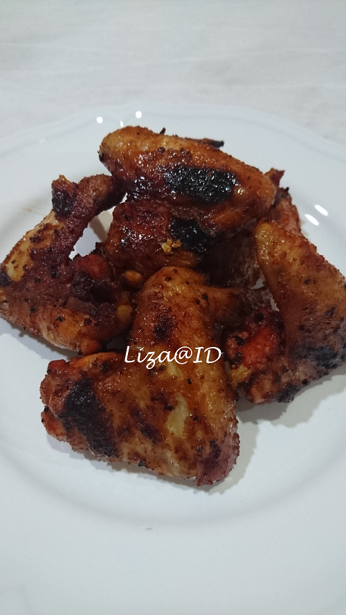 INTAI DAPUR: Kepak Ayam Madu Panggang ala Pasar Malam.