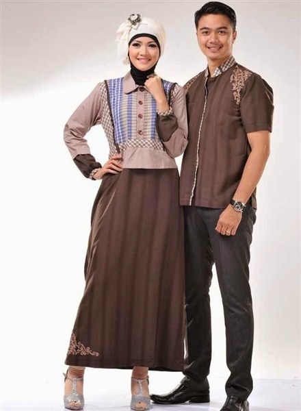 Trend model baju muslim batik sarimbit couple keluarga terbaru 2017/2018