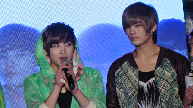 F.CUZ KAN and DAEGUN live fan meet and greet performance at 4th Philippine Kpop Convention at PICC Forums 1-3