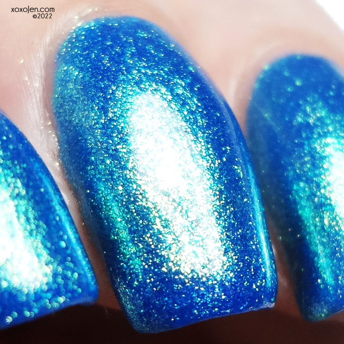 xoxoJen's swatch of Dark & Twisted Lacquer Winter Glow