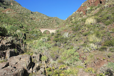 PR-TF-2 + PR-TF-2.1 + PR-TF-9 VALLESECO A AFUR, El Puente del Canal Viejo en el Barranco de Valleseco