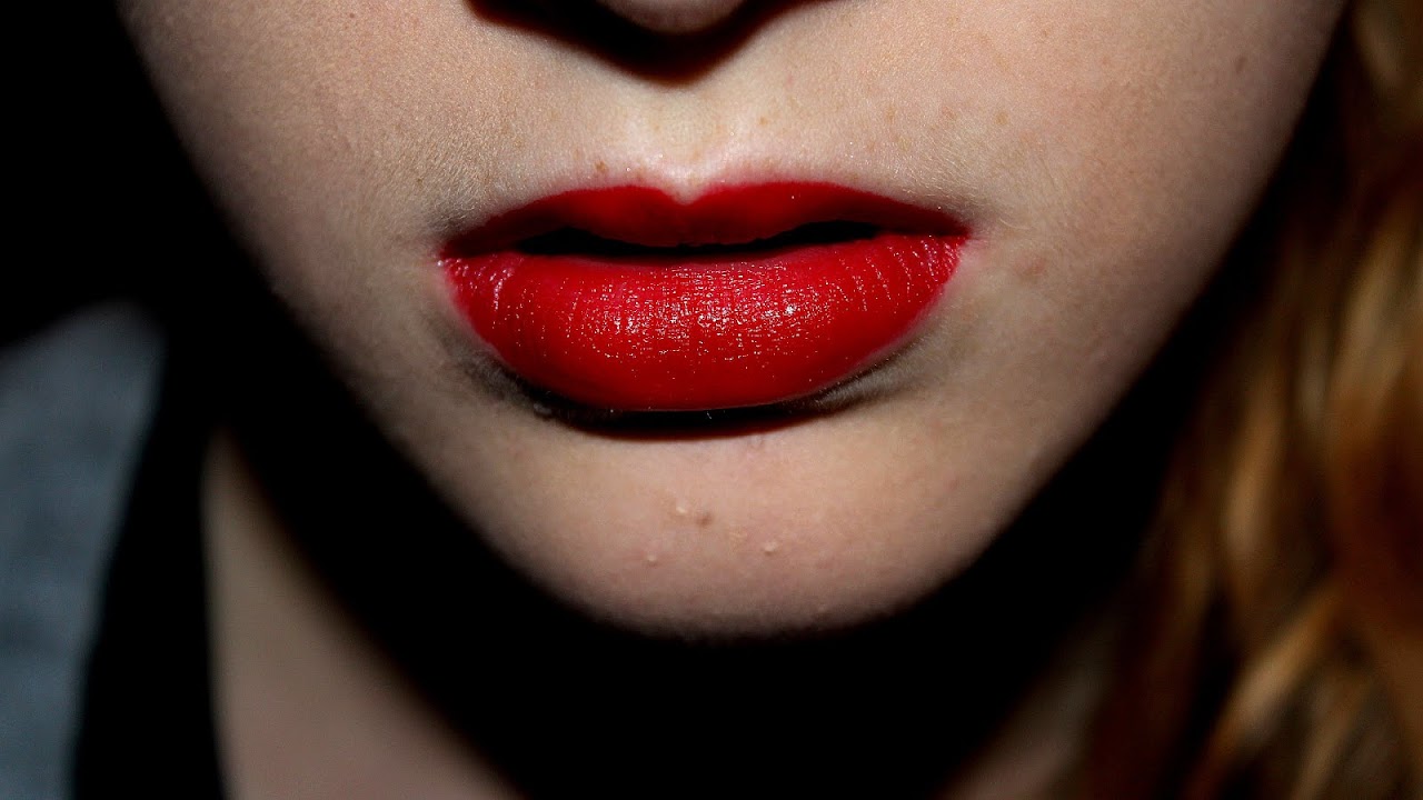 CoverGirl - Rimmel Alarm Lipstick
