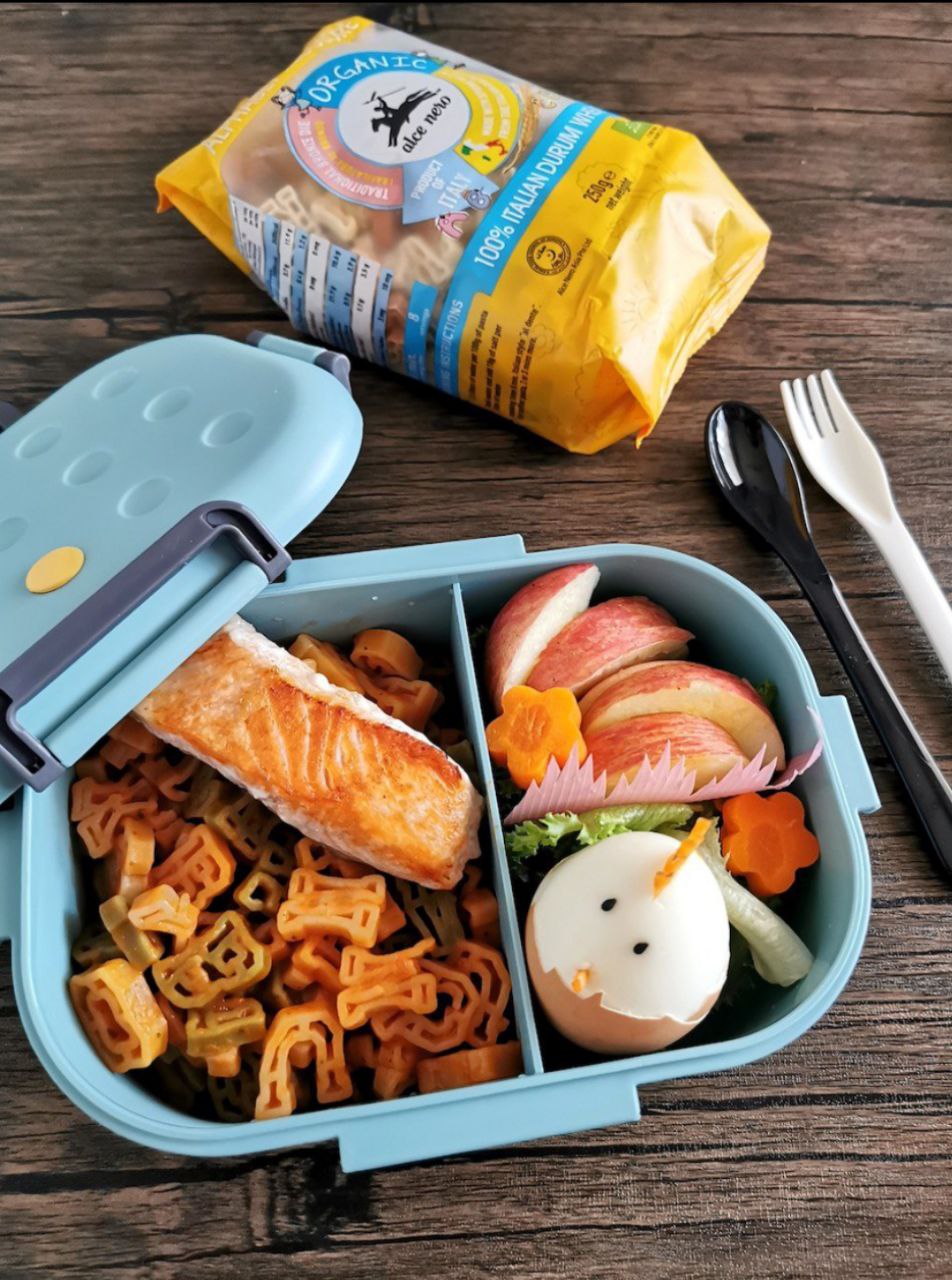 ROCK YOUR KIDS' LUNCH WITH THESE UPDATED BENTO BOX STYLES