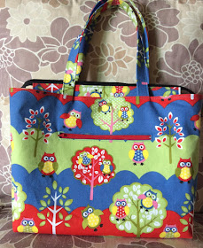 Lined boxed-corner tote with recessed zipper