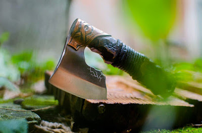 The Warrior Axe Straight Razor Is An Axe-Shaped Mini-Tool From Viking Age, For Shave Your Beard 