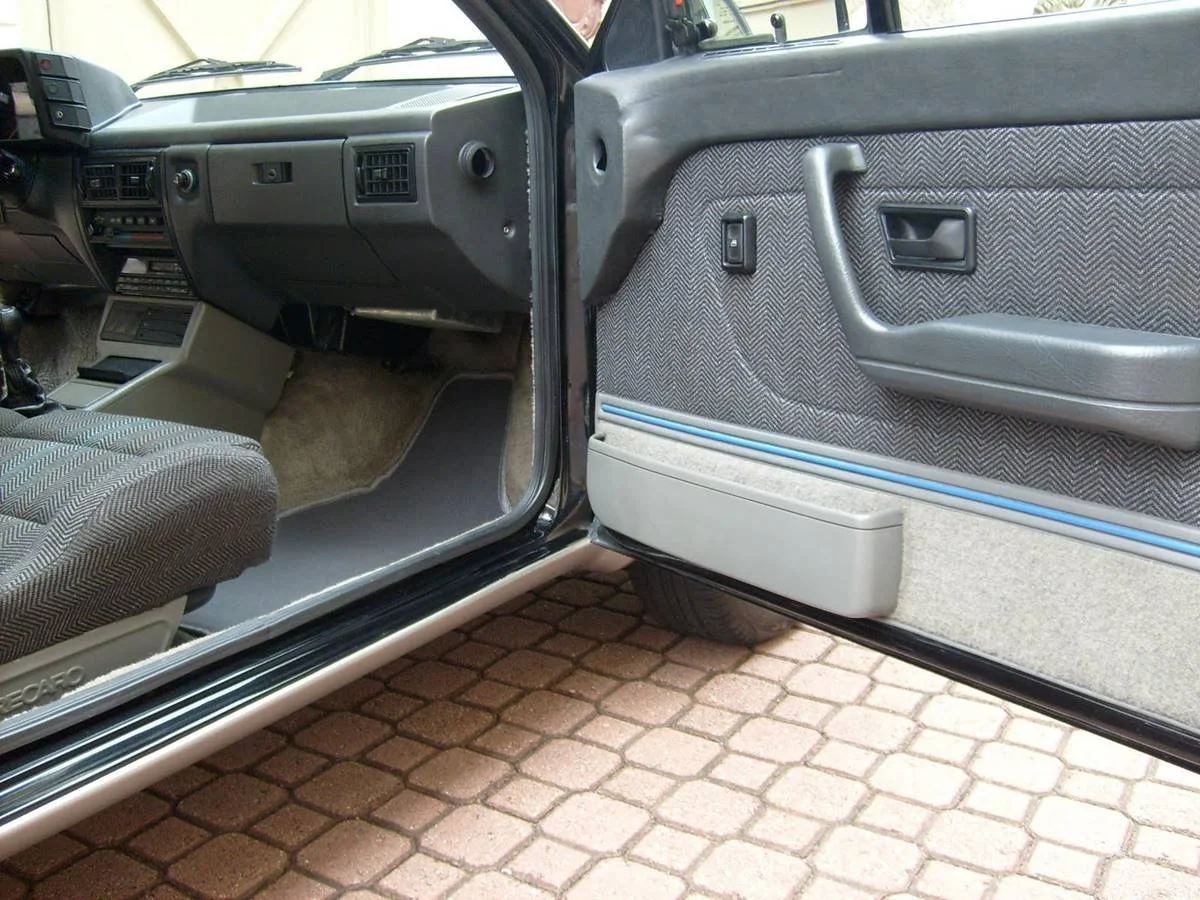 Volkswagen Gol GTI 1994 - interior