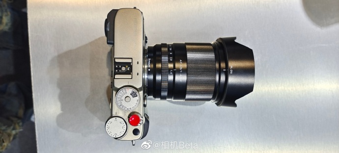Объектив Viltrox 13mm f/1.4 с камерой Fujifilm