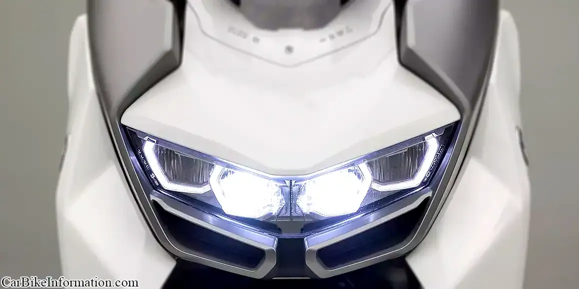 BMW C 400 GT Headlight