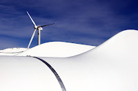 New technology is allowing for bigger, more efficient wind turbines that make wind energy possible even in areas with lower wind speeds. (Credit: Scott Bryant Photography/NREL) Click to Enlarge.