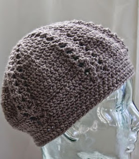 http://www.ravelry.com/patterns/library/bonita-hat