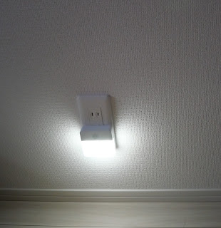 オーム電機　自動点灯ナイトライト　使用感