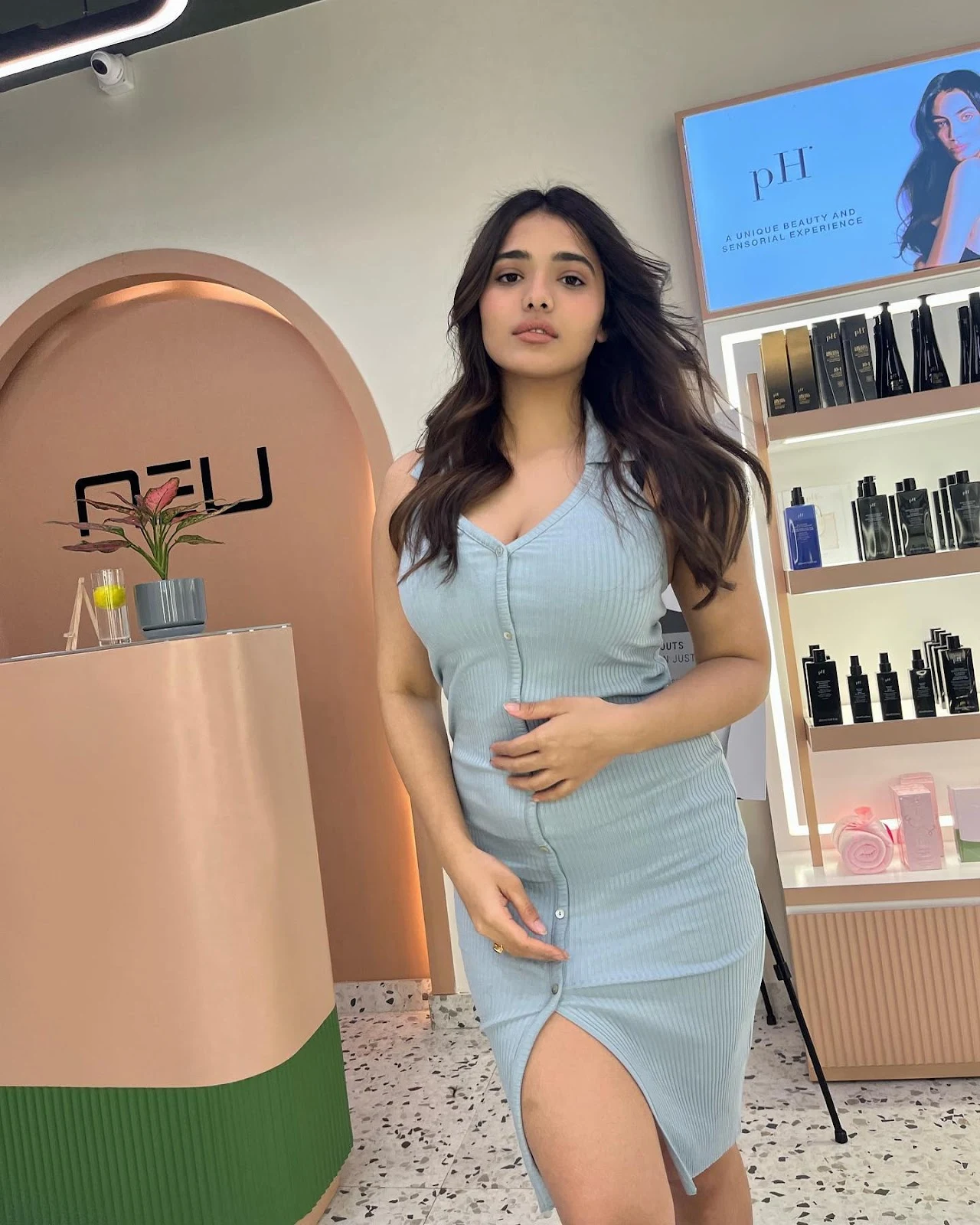 ketika sharma curvy cleavage tight dress