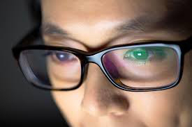 HOW PROTECT EYES FROM COMPUTER SCREEN ?