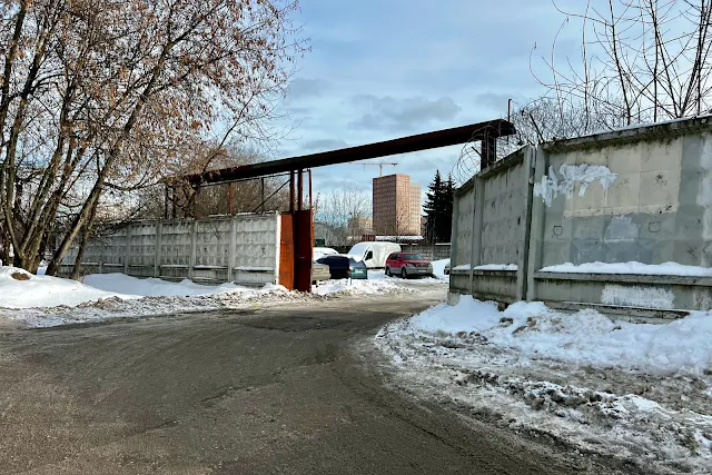проход от улицы Перерва к Иловайской улице, завод «Электроприбор»