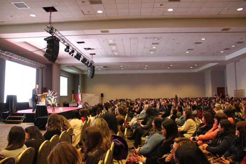 Seminario de Mujeres Líderes reunió más de mil participantes