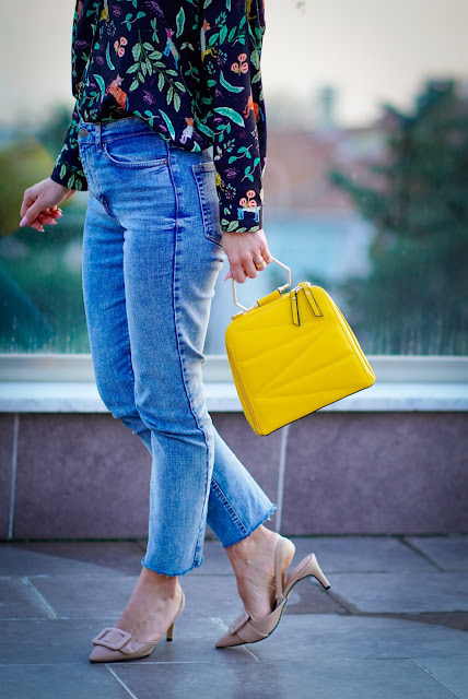 Yellow bag Meaning