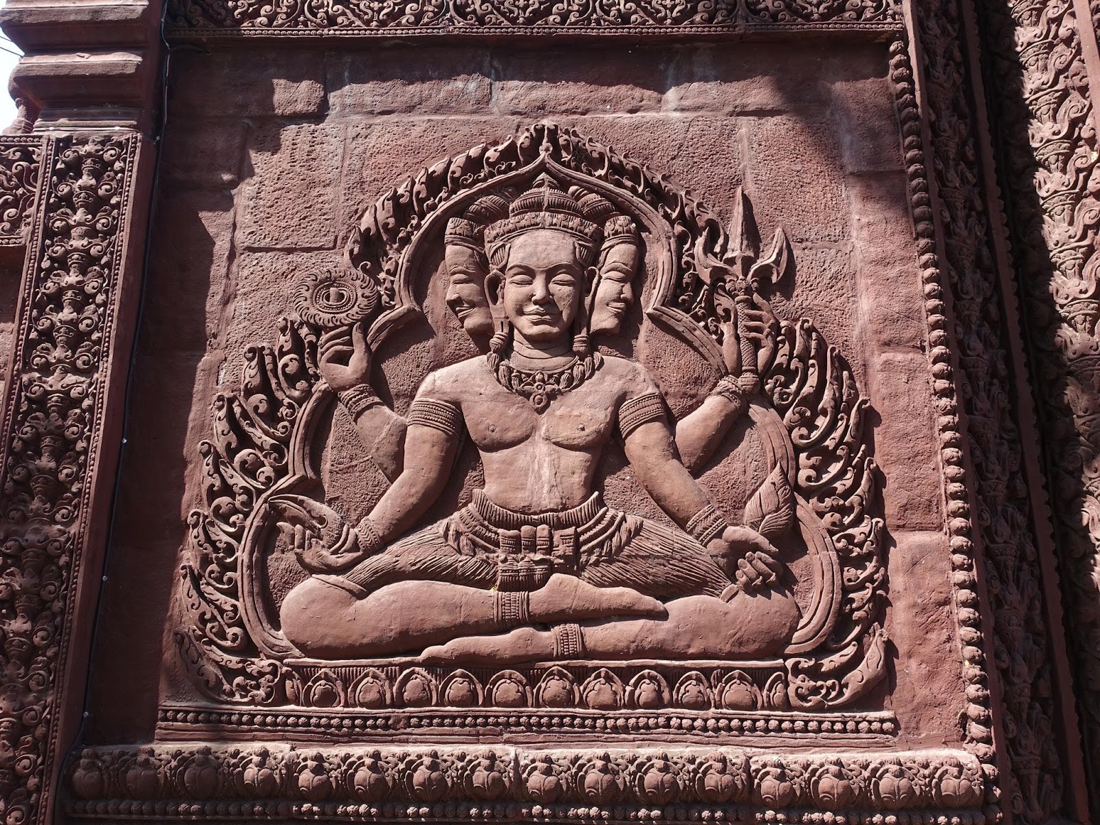 Wat Muang Fai