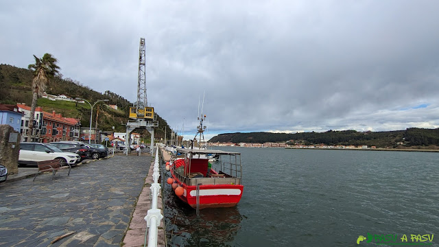 Paseo y Grúa de Carga en San Esteban