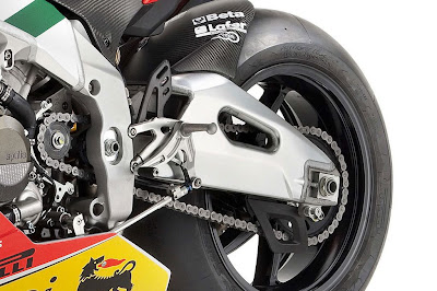 Aprilia RSV4 Max Biaggi Replica Rear Wheel View