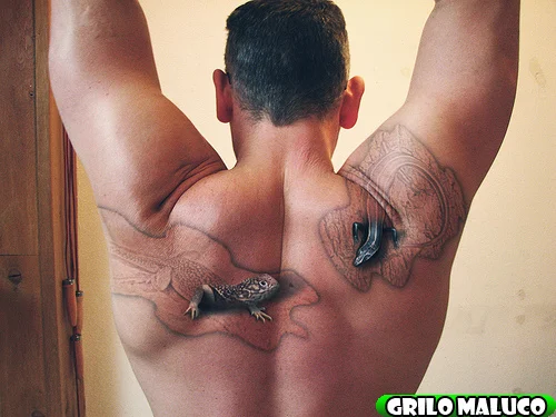 Tattoo nas costas 