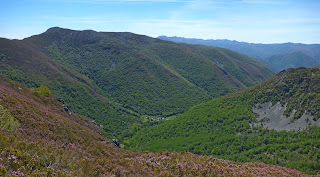 https://konicoleando.blogspot.com/2019/06/pico-boveda-y-cueto-del-oso-circular.html