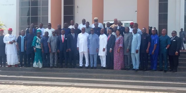 Ifeanyi Okowa Of Delta State Holds Valedictory Session With Commissioners… Attributes Success Of His Administration To An All-Inclusive Government & Asked Them To Handover On Friday.