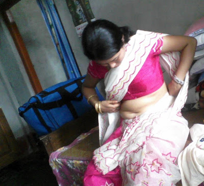 Nepal korima Aunty in saree non nude pics