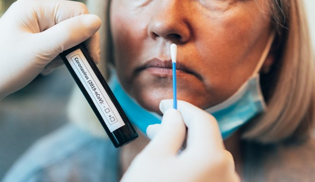 Teste de antígeno no nariz é o bastante para casos suspeitos de ômicron?