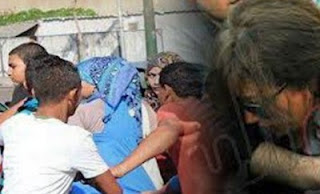 بعد تعرية فتاة في "التحرير" .. التحرش بيسرا وليلى علوي في مسيرة فنانين ضد قرارات مرسي