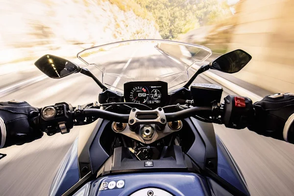 Nova Suzuki GSX-S1000GT 2022