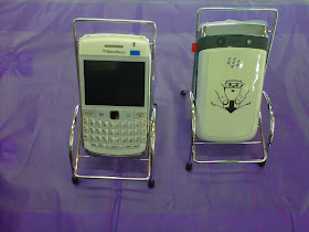 Delta Putih - BlackBerry Bold 9780