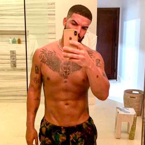 Foto do Drake sem camisa